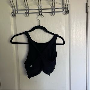 Lululemon old school cross back sprts bra/ size 8/ black